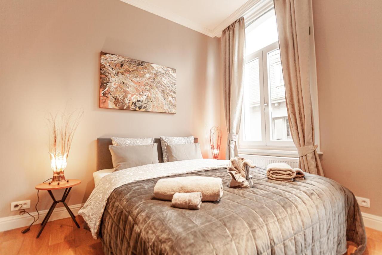 Luxury Suites Palace By Rikas Hotels Anvers Dış mekan fotoğraf